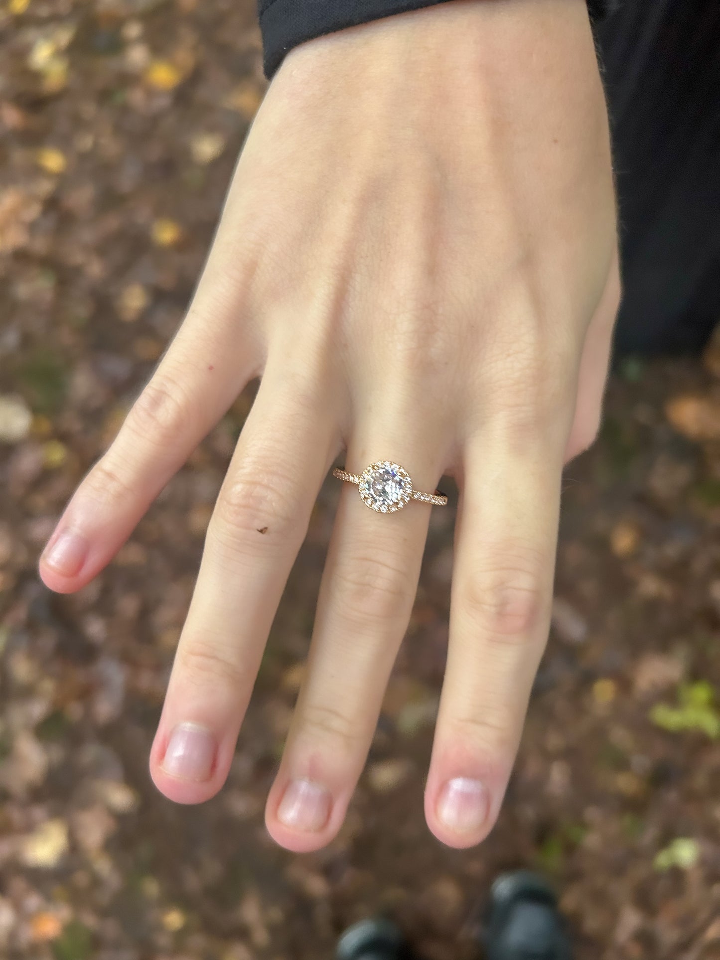 Bague réglable White Queen zircons