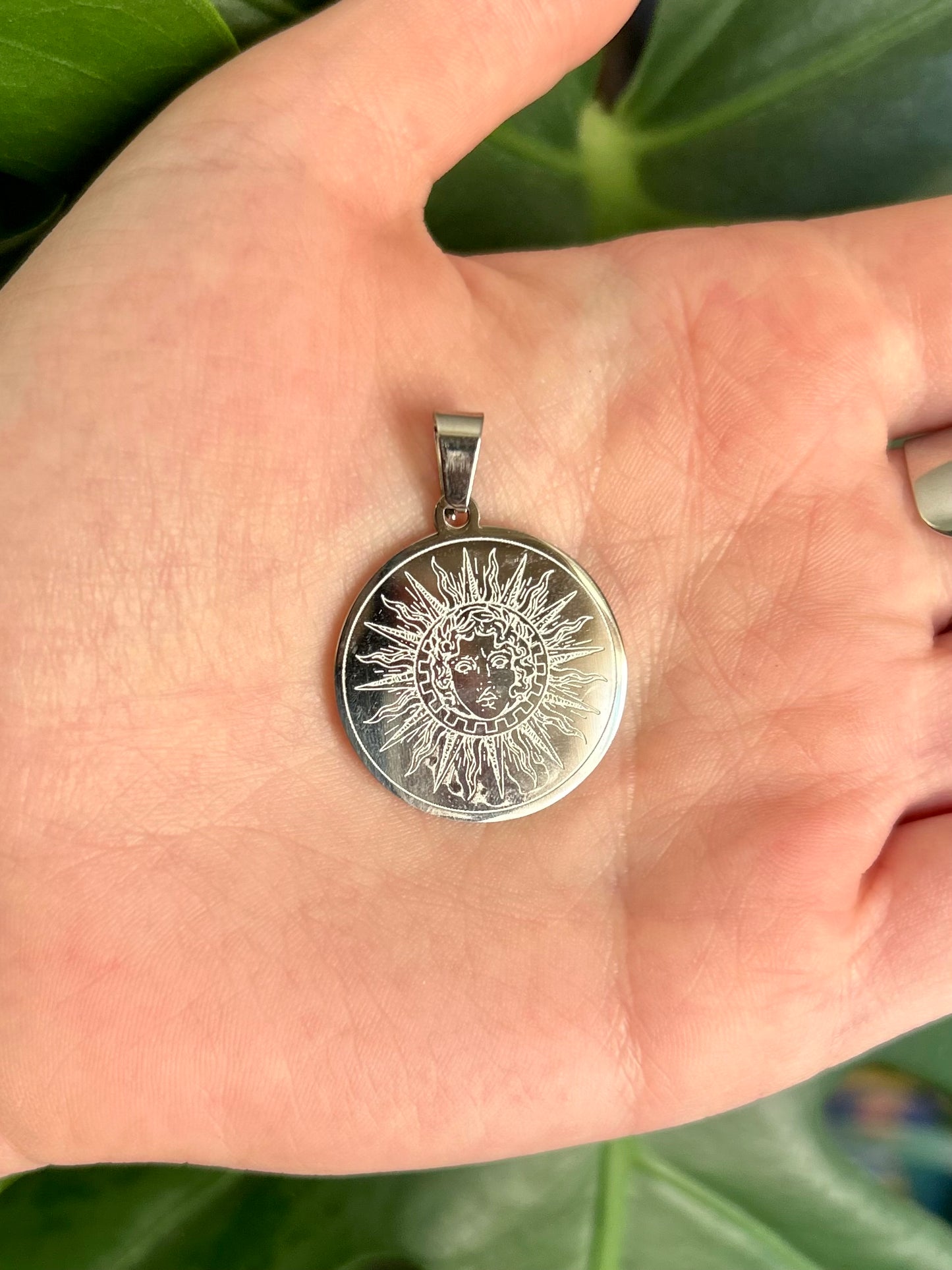 Pendentif portrait Hélios