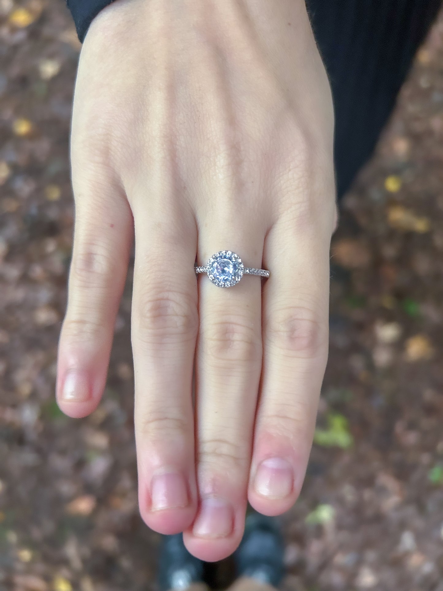 Bague réglable White Queen zircons
