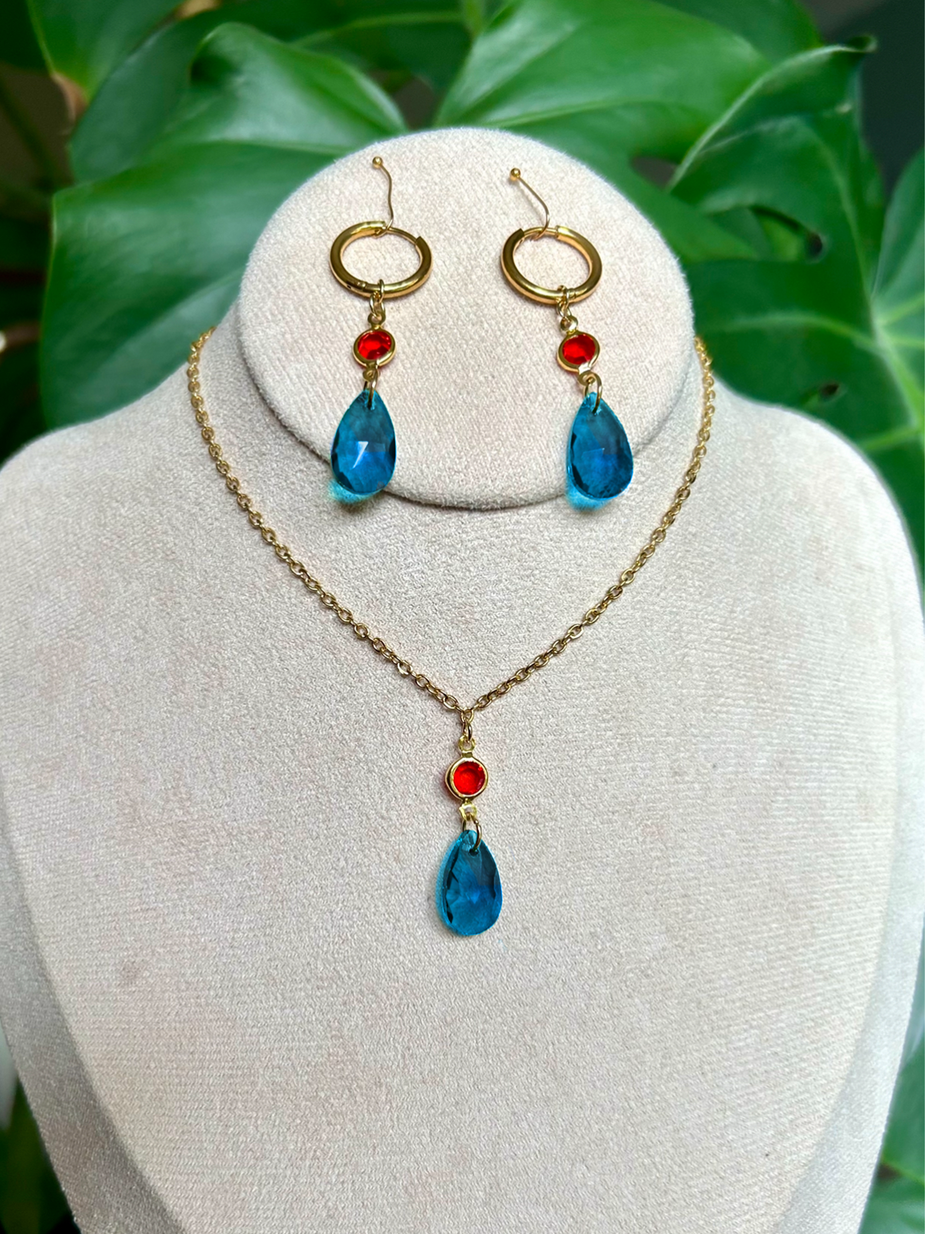 Collier version simple Hauru bleu