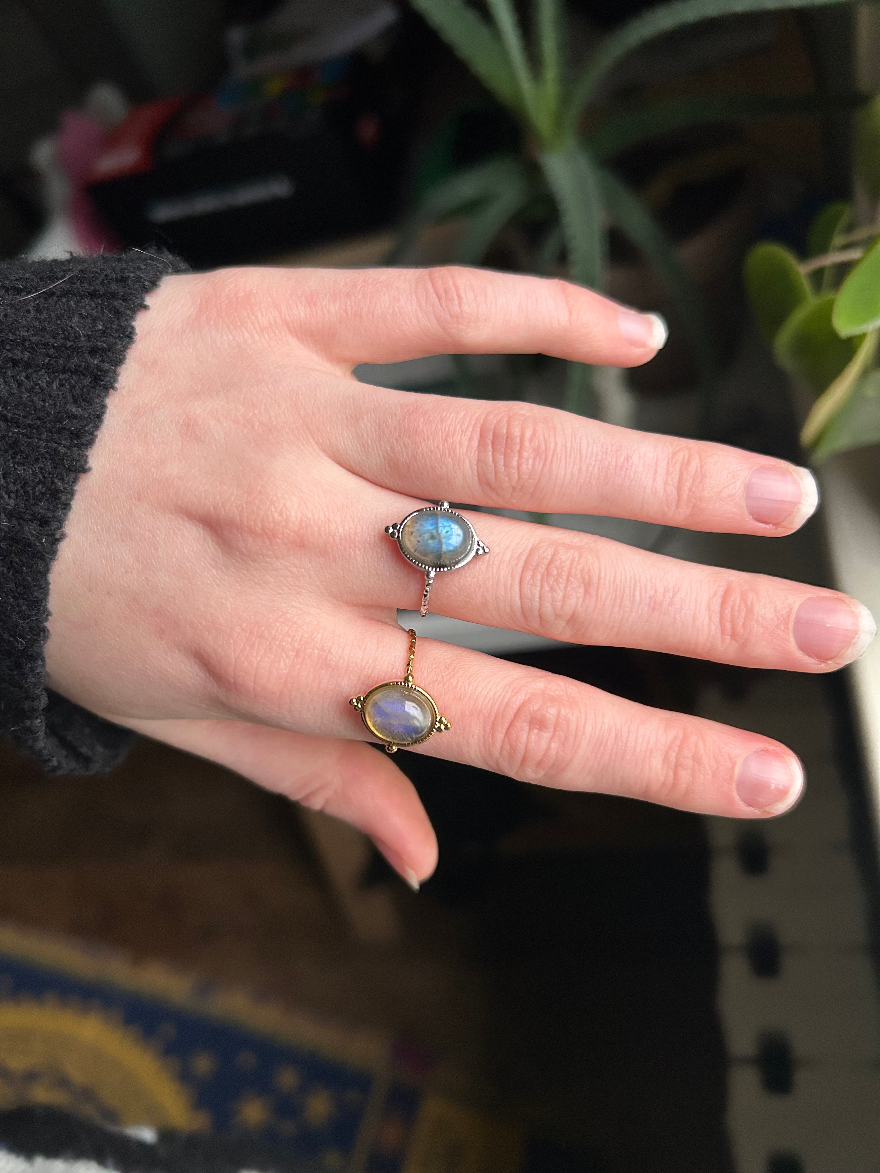 Bague ajustable Beruna pierres naturelles personnalisable