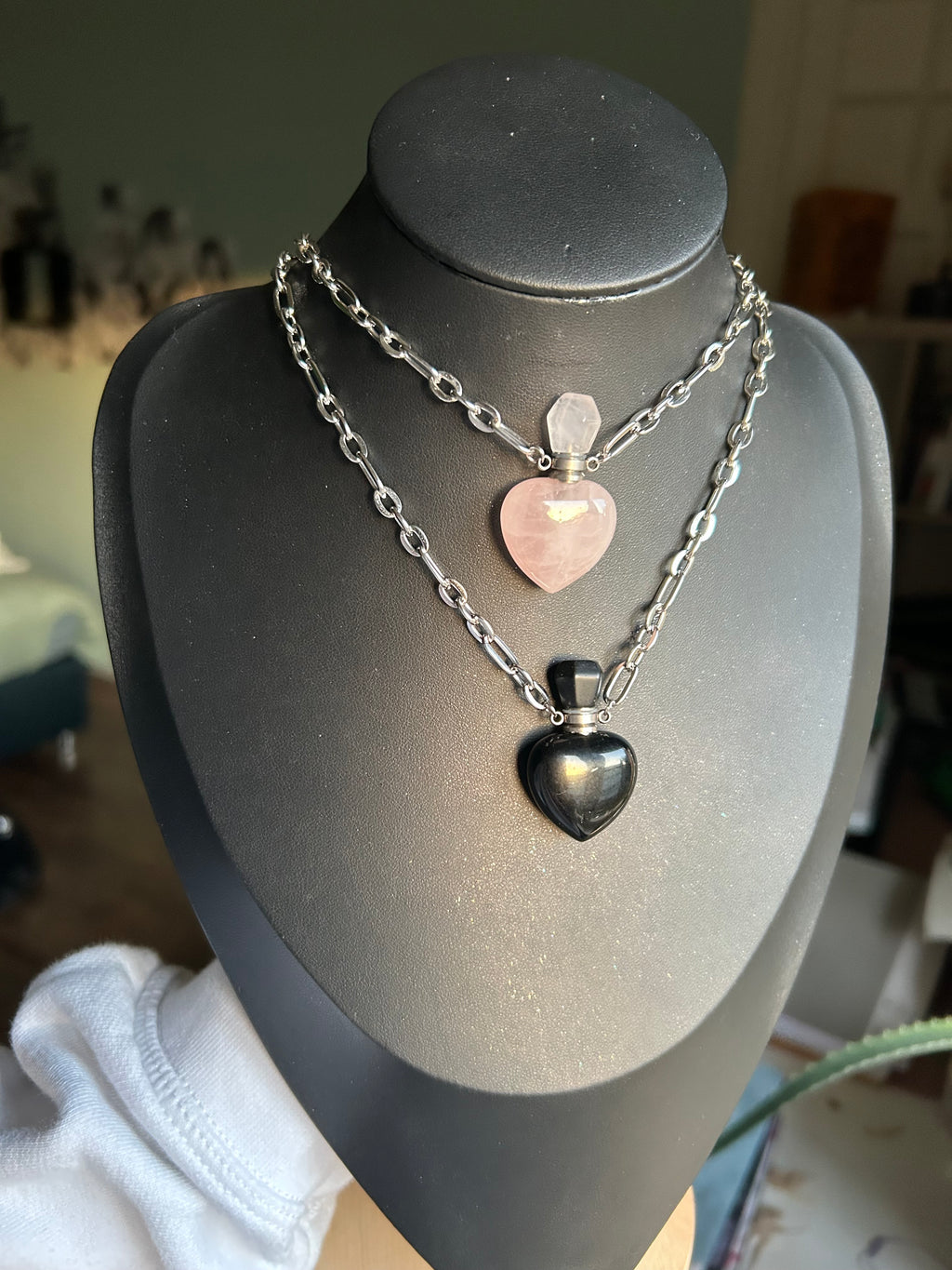 Collier fiole Lucy Pevensie pierre naturelle personnalisable