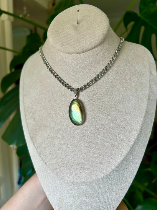 Collier Vol de Sheeta