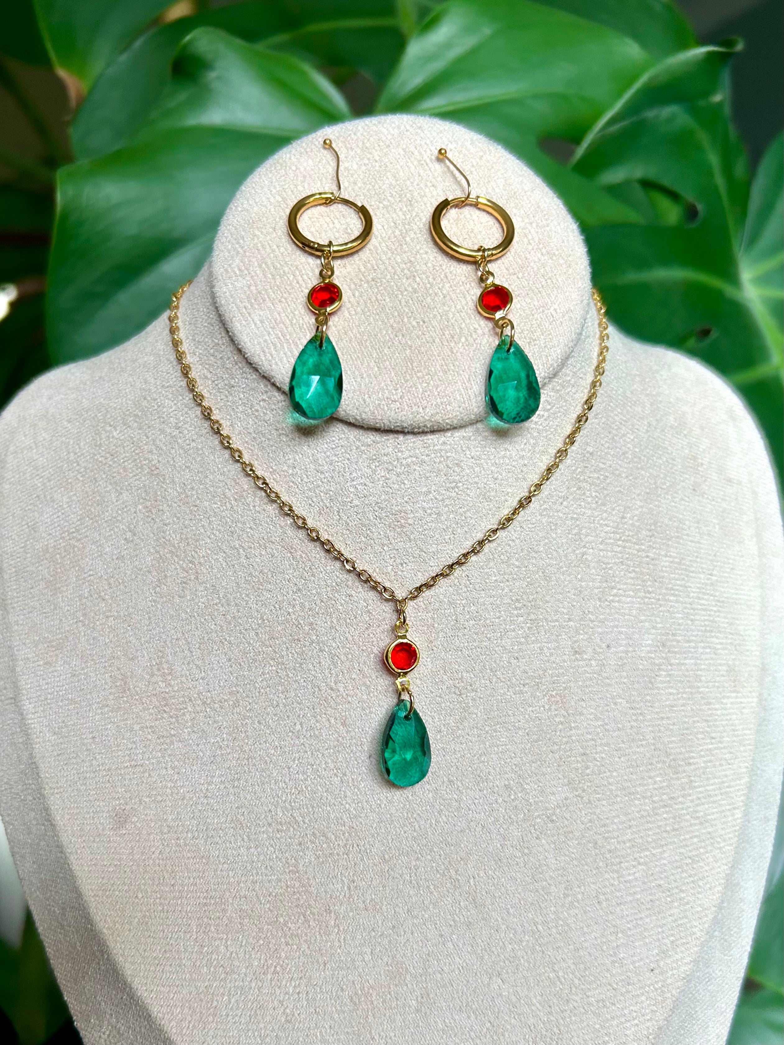 Collier version simple Hauru vert