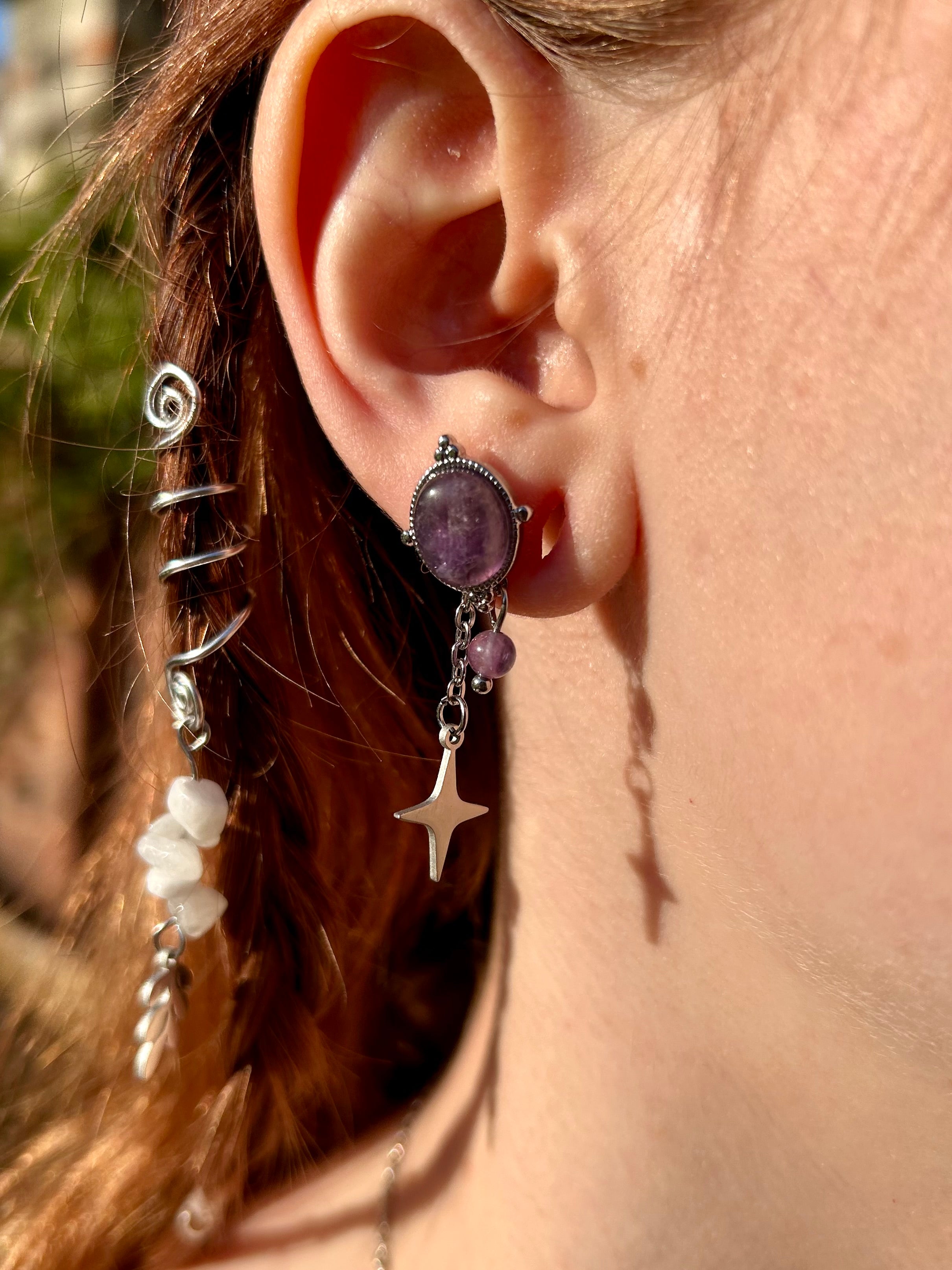Puces d’oreilles Beruna pierres naturelles personnalisable et amovibles