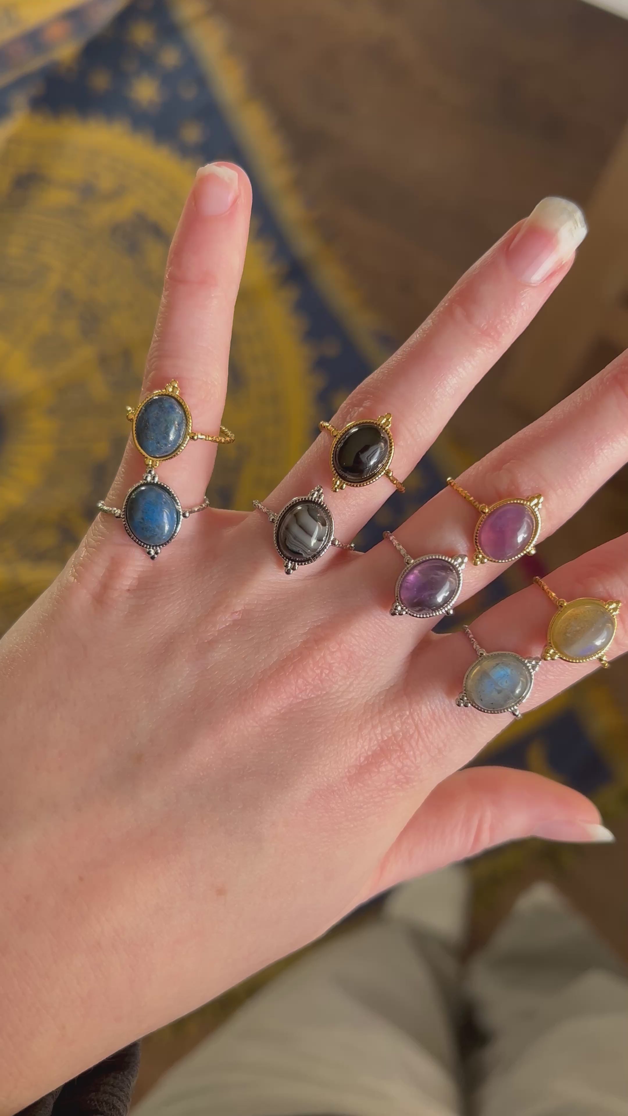 Bague ajustable Beruna pierres naturelles personnalisable