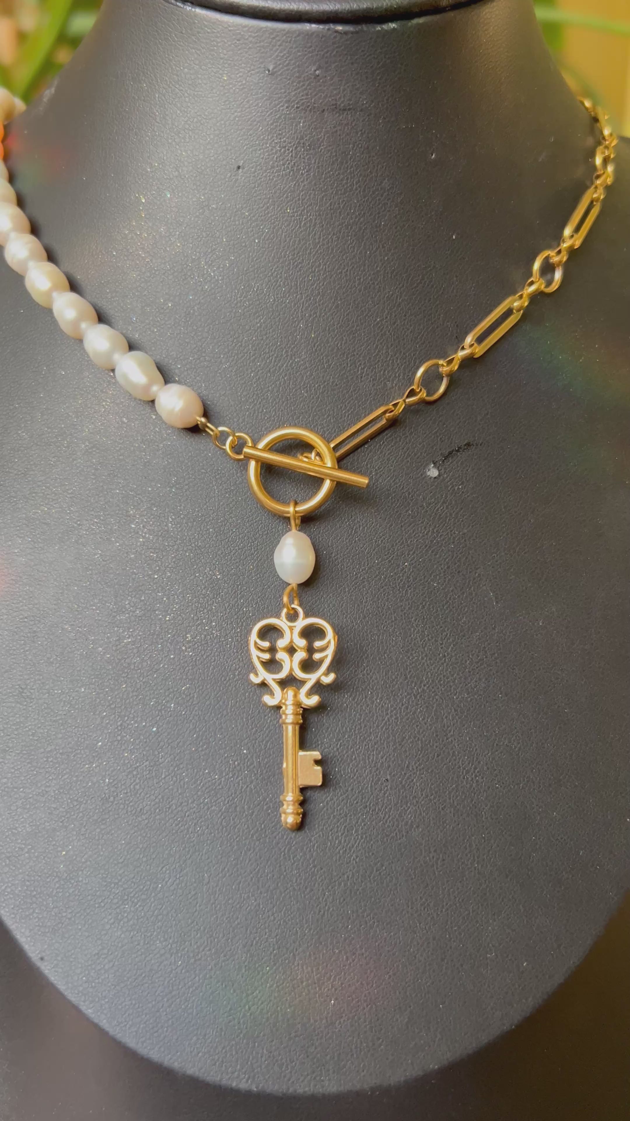 Collier Enchanted pierres et pendentif personnalisables